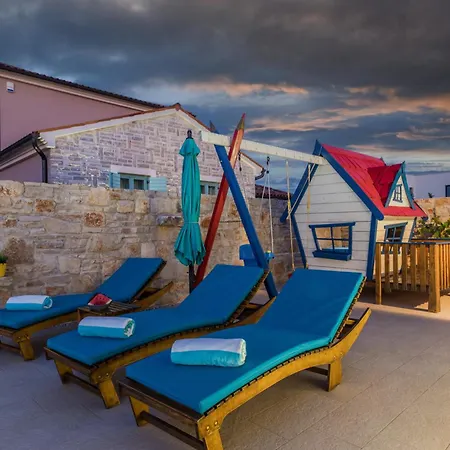 Batana, A Warm, Private And Pet Friendly Сasa de vacaciones *