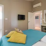 Batana, A Warm, Private And Pet Friendly Prázdninový dům *