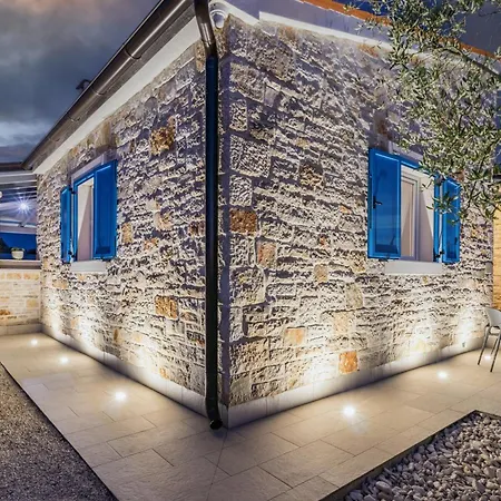 Batana, A Warm, Private And Pet Friendly Prázdninový dům