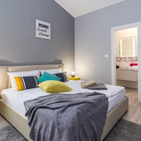 Batana, A Warm, Private And Pet Friendly * Svetvinčenat