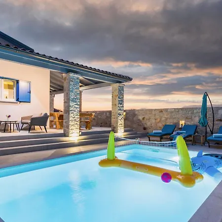Vikendica Batana, A Warm, Private And Pet Friendly *